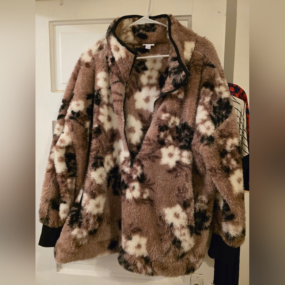 Women's Fuzzy Floral Jacket